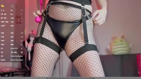  charlotte euphoria  online show from October 27, 12:32 am