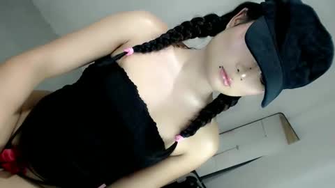 kianna online show from April 22, 5:53 pm