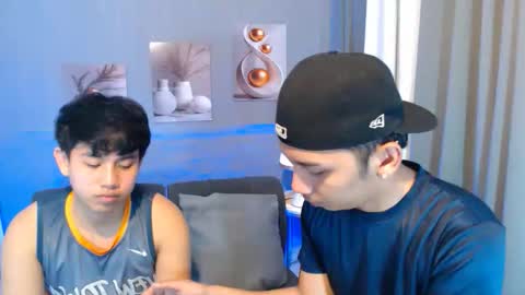 Charlie online show from March 3, 2:07 am