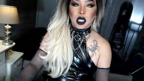 Zhavia online show from October 5, 5:20 pm