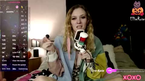 EllieeRose online show from November 6, 7:00 am