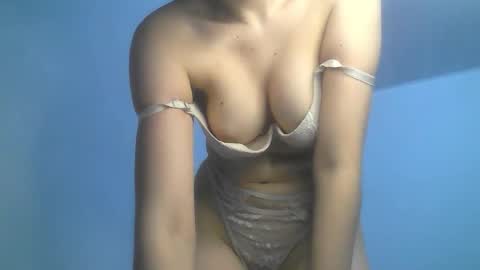 XENIALA online show from December 4, 8:52 pm