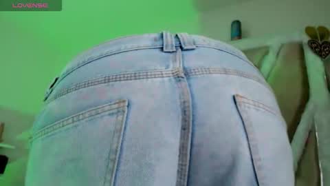 hinata  online show from March 11, 2:25 am