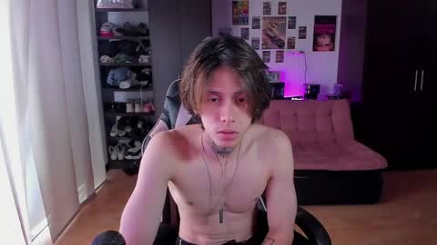 xIce Boy online show from April 18, 9:15 pm