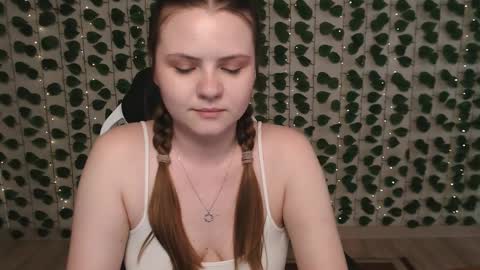 Lina online show from March 11, 8:19 am