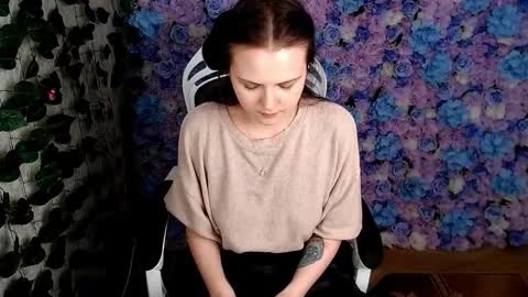 Lina online show from October 17, 6:17 am