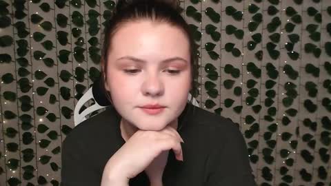 Lina online show from February 4, 4:05 am