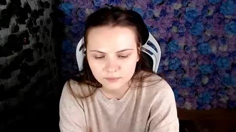 Lina online show from October 6, 6:09 am