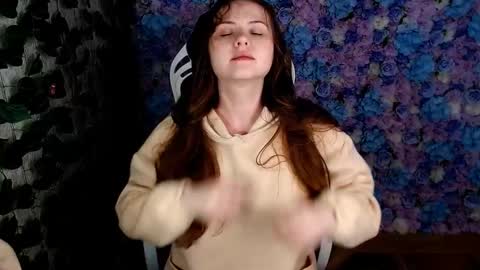 Lina online show from September 23, 8:08 am