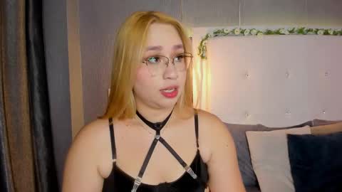    online show from October 7, 1:40 pm