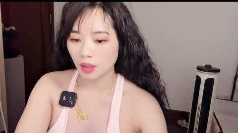 xinbao799322 online show from March 18, 2:23 pm