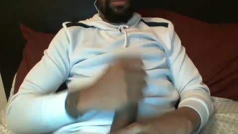 OmgItsSoFuckingBig online show from March 8, 6:10 am