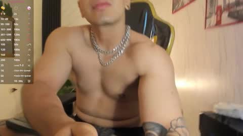      online show from November 5, 12:18 pm