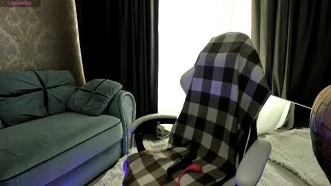 Linda online show from November 6, 1:25 pm