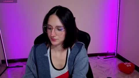 Snapshot of xmialozanoxx chatting on September 30, 8:14 am MiaLozano online show from September 30, 8:14 am