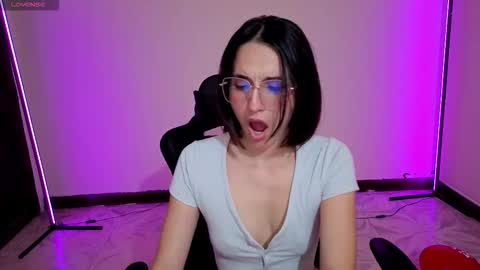 Snapshot of xmialozanoxx chatting on September 23, 9:47 am MiaLozano online show from September 23, 9:47 am