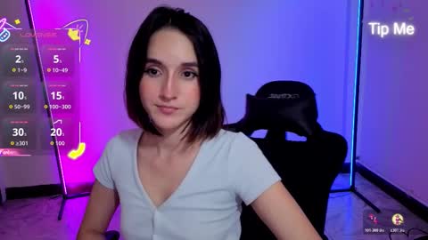Snapshot of xmialozanoxx chatting on October 21, 8:52 am MiaLozano online show from October 21, 8:52 am