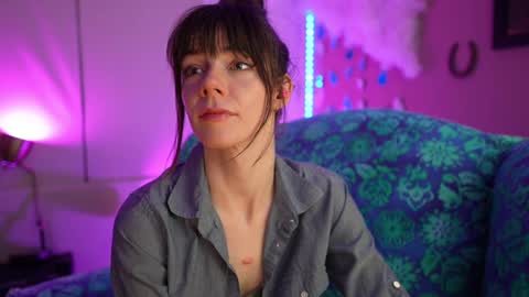 Bella Bondai online show from February 25, 10:59 am