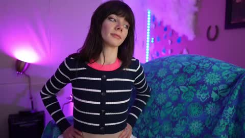 Bella Bondai online show from February 26, 3:21 pm