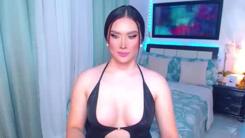 Snapshot of xplaymateamandax chatting on October 19, 3:33 am amanda online show from October 19, 3:33 am