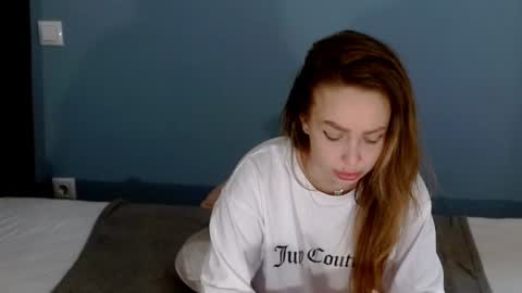 AnnaMaee online show from January 12, 6:17 am