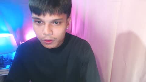 Manuel online show from February 3, 10:30 am