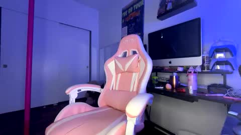 xStarGazingx online show from February 13, 6:06 am