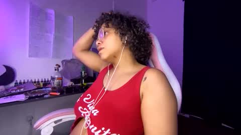 xStarGazingx online show from April 9, 6:30 am