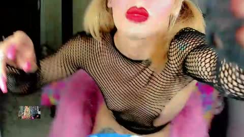Femboy Exotic online show from January 5, 11:12 pm