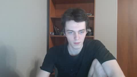 traqqq online show from October 23, 7:59 pm