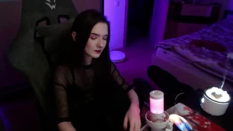 Alice online show from January 7, 5:29 pm