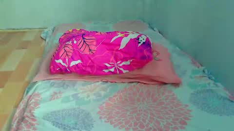 xxboobsiexx online show from November 25, 6:01 am