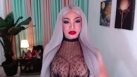 xxeroticdhaliaxx online show from December 22, 5:36 am