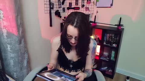 xxgoddesslxx online show from March 15, 9:18 pm