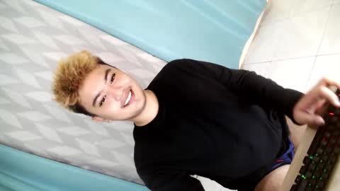 Loyd online show from November 6, 10:02 pm