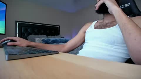 xxlrollingpapers online show from June 11, 11:14 pm