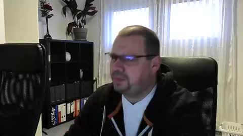 Eddi online show from October 30, 6:36 am