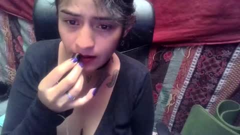   LILI  online show from December 4, 7:46 pm