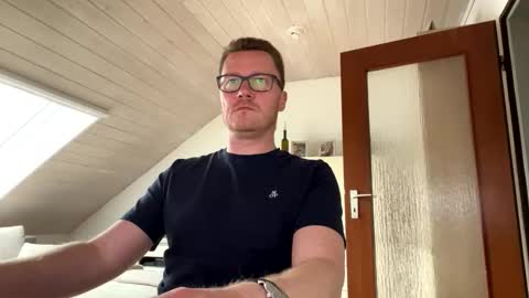 Alex online show from April 21, 1:29 pm