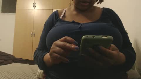 Ayanda online show from February 25, 6:44 pm