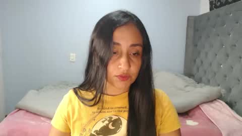 Lunhaa   online show from November 3, 10:55 pm