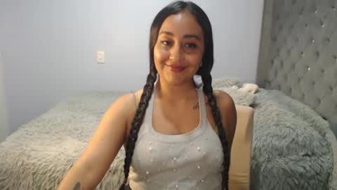 Lunhaa   online show from November 10, 10:34 pm