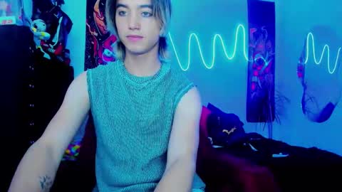 Snapshot of xzerox_ chatting on September 23, 2:05 am xzerox_ online show from September 23, 2:05 am
