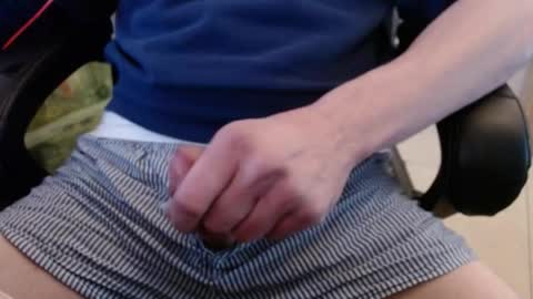 y0urc0ck online show from November 18, 12:52 pm