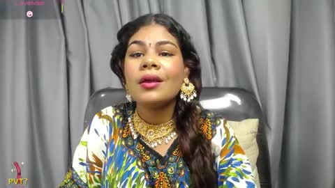 yazhini online show from May 6, 12:00 pm