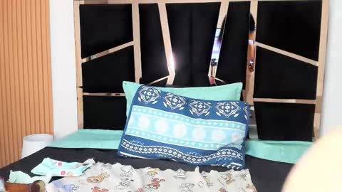 Yahaira online show from November 21, 6:17 pm