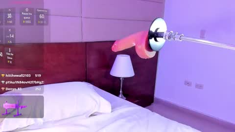 Yailin online show from November 7, 9:28 pm