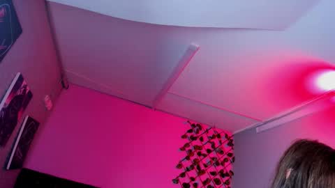 yaluz_naugtthy online show from January 18, 6:50 pm