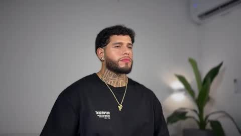 yamp sambrano online show from November 26, 3:15 am