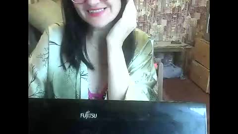 Snapshot of yanafiesta chatting on October 21, 10:20 am yanafiesta online show from October 21, 10:20 am